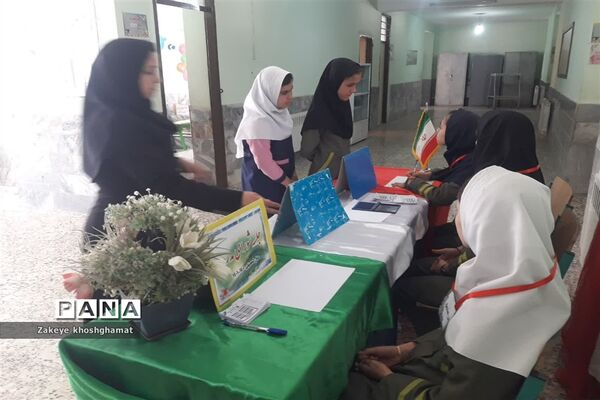 برگزاری انتخابات شورای دانش‌آموزی در مدرسه شهید خاقانی شهرستان شیروان