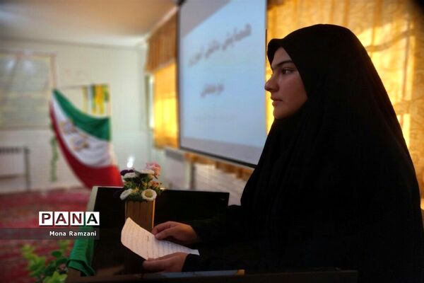 برگزاری همایش نوجهان در دبیرستان الزهرا کاشمر