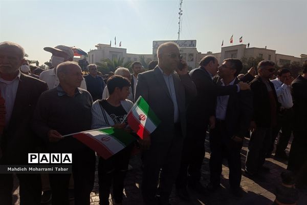 حضور پرشور دانش‌آموزان شیرازی در یوم الله ۱۳ آبان