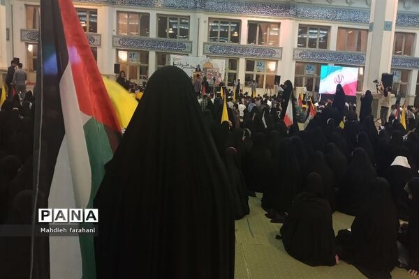 دیدار دانش‌آموزان استان مرکزی با مقام معظم رهبری