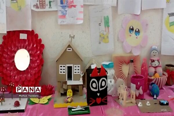 گرامیداشت ۱۳ آبان در مدارس آباده