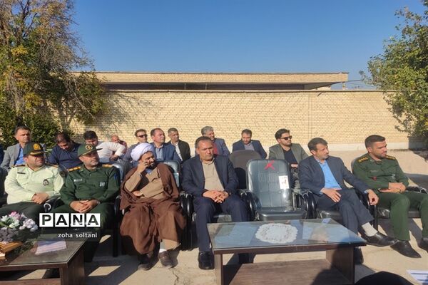 نواخته شدن زنگ استکبار‌ستیزی در مدارس شهرستان سروستان