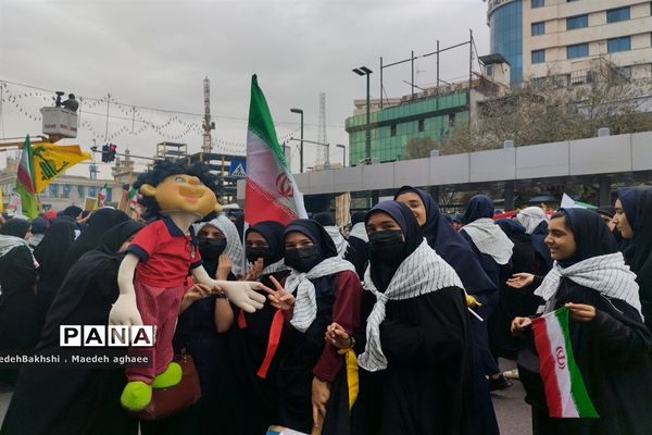 راهپیمایی۱۳ آبان از میدان بسیج تا حرم مطهر رضوی