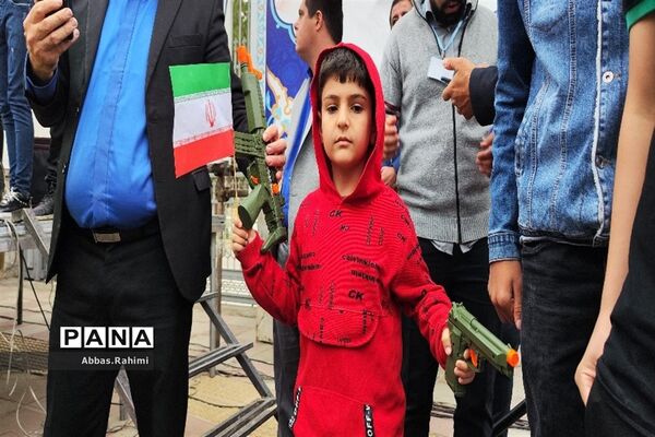تجمع دانش‌آموزان پاکدشتی به مناسبت ۱۳ آبان