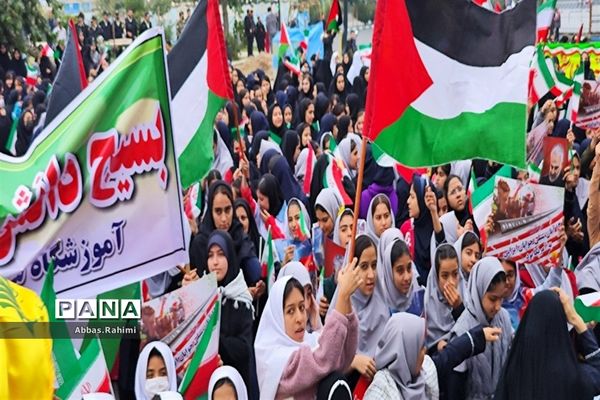 تجمع دانش‌آموزان پاکدشتی به مناسبت ۱۳ آبان