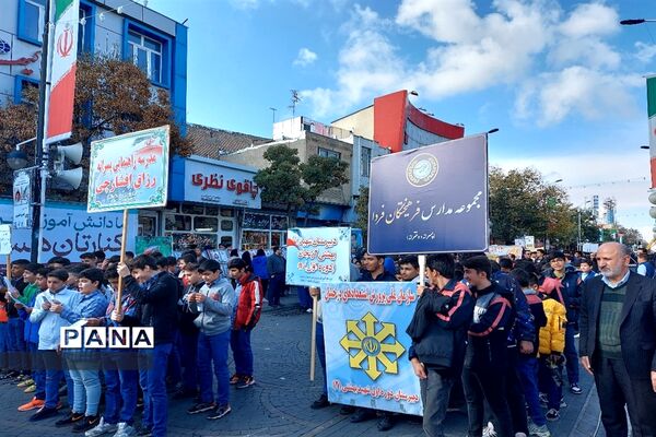 راهپیمایی روز 13آبان در زنجان