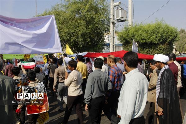 حضور پرشور دانش‌آموزان هرمزگانی در راهپیمایی 13 آبان