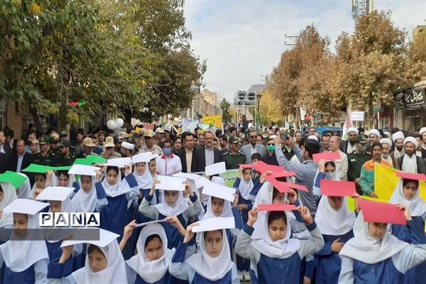 برگزاری مراسم راهپیمایی یوم‌ الله۱۳ آبان در شهرستان کلات