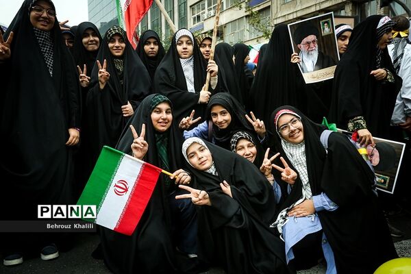 راهپیمایی 13 آبان در تهران