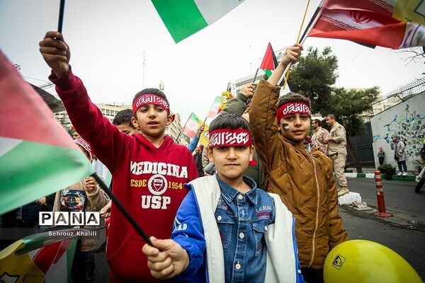 راهپیمایی 13 آبان در تهران