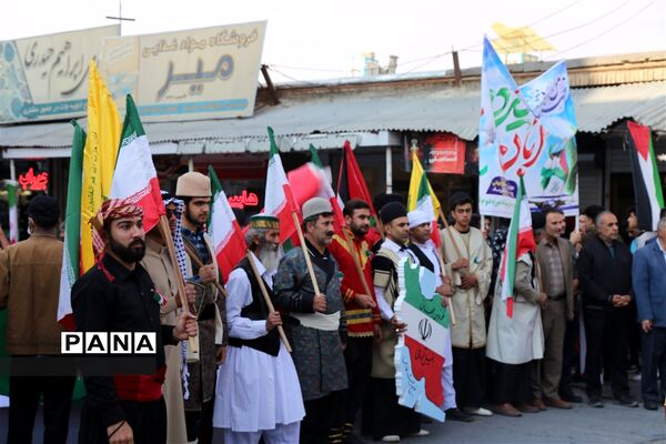 حضور دانش‌آموزان در راهپیمایی سیزده آبان ماه