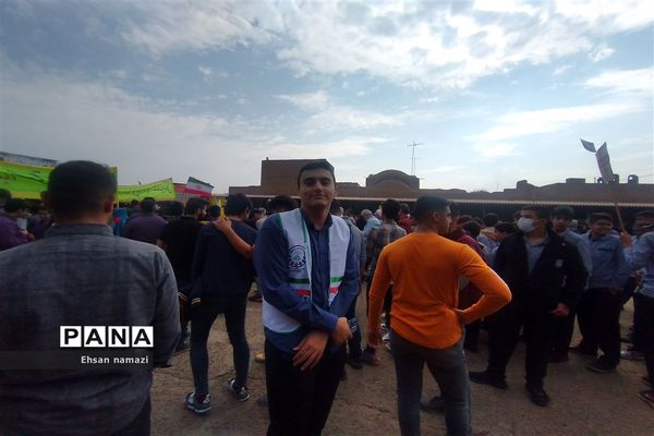 راهپیمایی یوم الله ۱۳ آبان در زواره