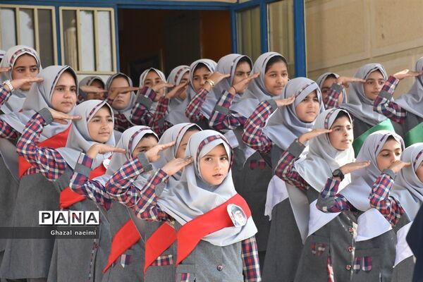 راهپیمایی ۱۳ آبان در گله‌دار فارس