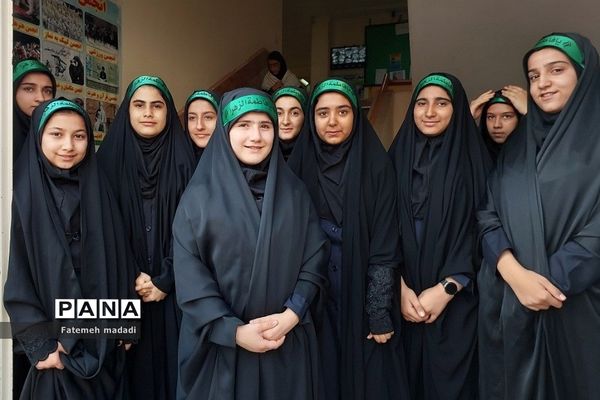 مراسم بزرگداشت مدافع امنیت و آیین روز دانش‌آموز در مدرسه نشاط بهارستان 2