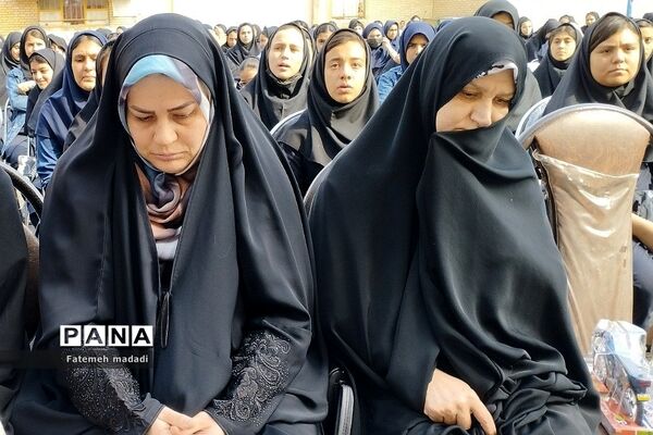 مراسم بزرگداشت مدافع امنیت و آیین روز دانش‌آموز در مدرسه نشاط بهارستان 2