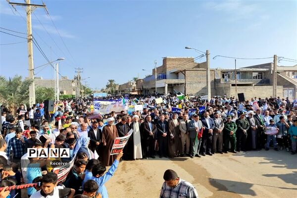 راهپیمایی دانش‌آموزان حمیدیه در روز ۱۳ آبان