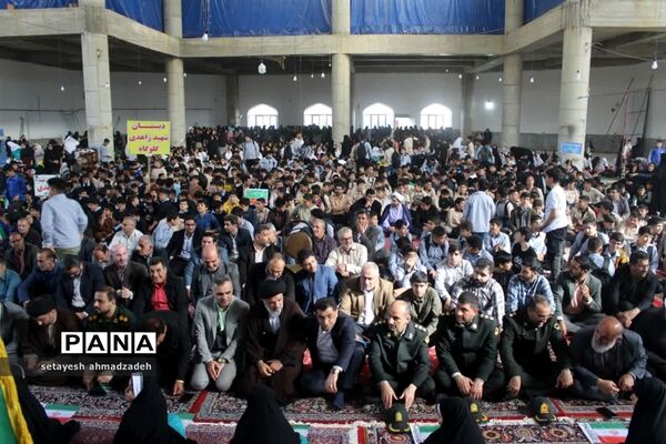 راهپیمایی روز دانش‌آموز در گلوگاه