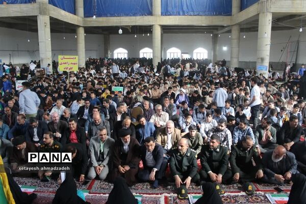 راهپیمایی روز دانش‌آموز در گلوگاه