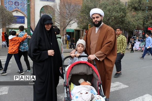 حضور پرشور دانش‌آموزان در راهپیمایی 13 آبان