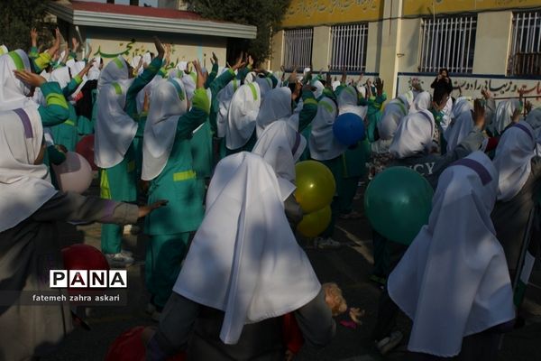 نواختن زنگ استکبارستیزی و پویش فریاد عروسک‌ها در گلوگاه