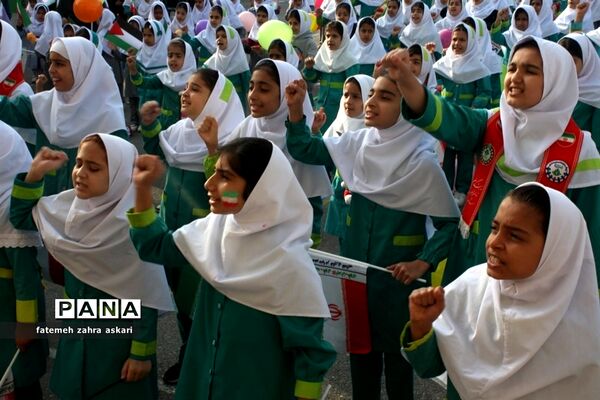 نواختن زنگ استکبارستیزی و پویش فریاد عروسک‌ها در گلوگاه