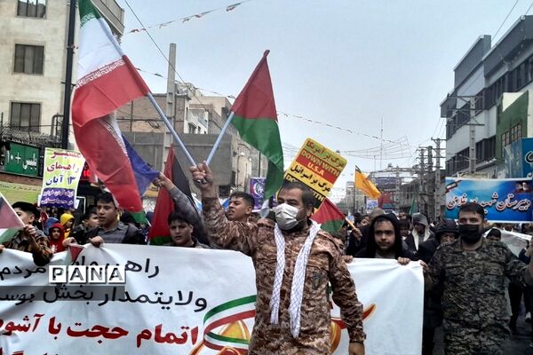 راهپیمایی باشکوه ۱۳ آبان در بهارستان 2