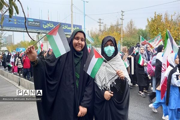 حضور دانش‌آموزان صفادشت در راهپیمایی روز دانش آموز