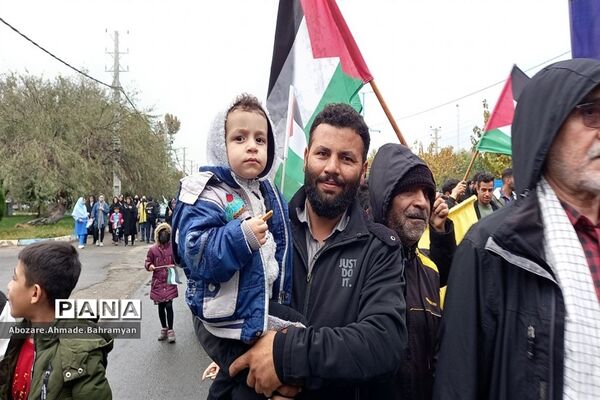 حضور دانش‌آموزان صفادشت در راهپیمایی روز دانش آموز