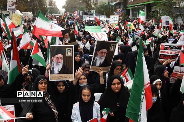 راهپیمایی ۱۳ آبان در تهران