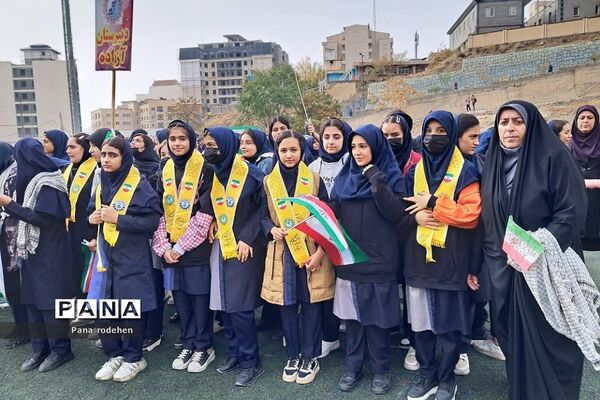 راهپیمایی ۱۳ آبان و روز دانش‌آموز در رودهن