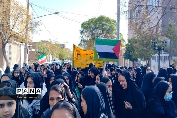 راهپیمایی روز سیزده‌آبان در خلیل‌آباد
