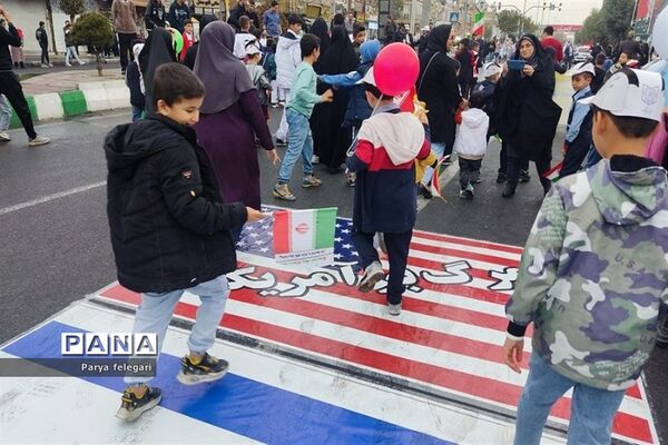 برگزاری یوم‌الله ۱۳ آبان در شهرستان قرچک