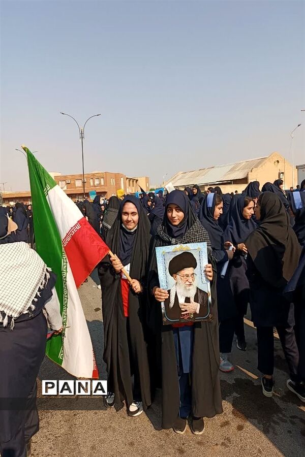 راهپیمایی ۱۳ آبان و روز دانش‌آموز در شهرستان امیدیه