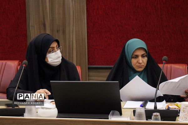 نشست هم‌اندیشی ستاد تعلیم و تربیت شورای عالی انقلاب فرهنگی با حوزه معاونت پرورشی و فرهنگی آموزش و پرورش شهرستان‌های استان تهران