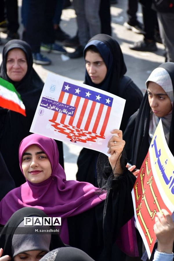 حماسه استکبار ستییزی مردم اصفهان در ۱۳ آبان