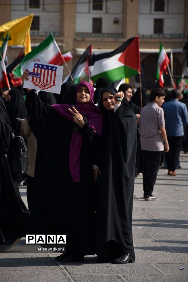 حماسه استکبار ستییزی مردم اصفهان در ۱۳ آبان