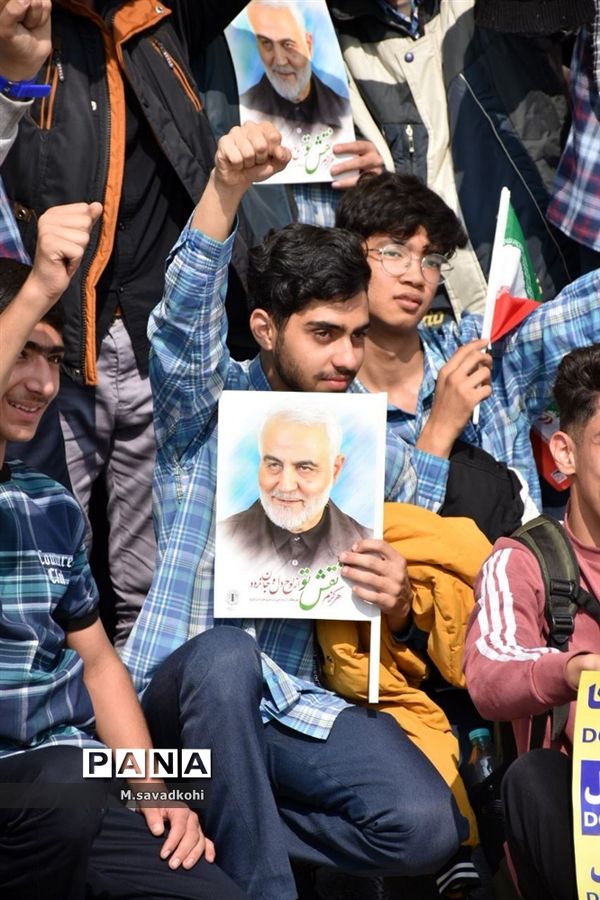 حماسه استکبار ستییزی مردم اصفهان در ۱۳ آبان