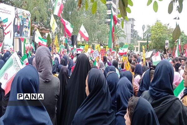 حضور پرشور دانش‌آموزان سلمانشهر در راهپیمایی ۱۳ آبان