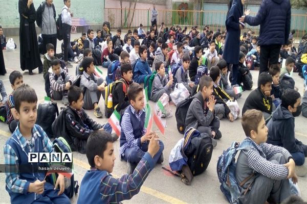 مراسم 13آبان در مدرسه شهید ندافی