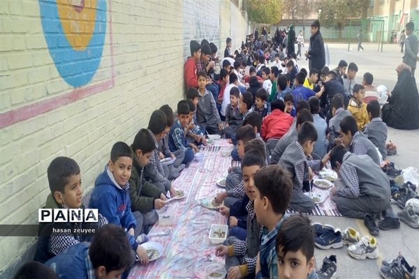 مراسم 13آبان در مدرسه شهید ندافی