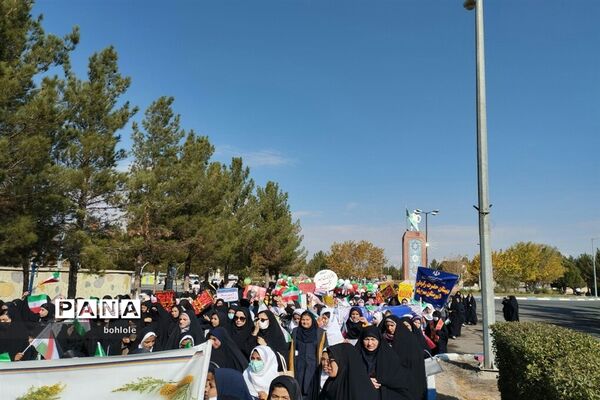 مراسم راهپیمایی 13 آبان در شهرستان شربیشه