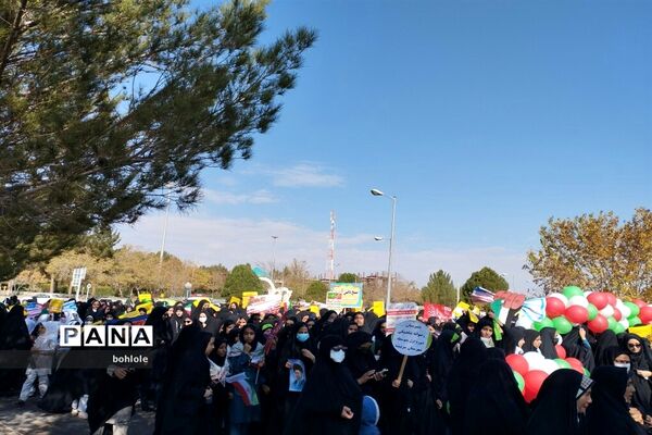 مراسم راهپیمایی 13 آبان در شهرستان شربیشه