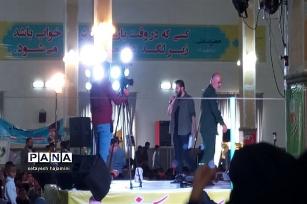 تجمع دانش‌آموزان شهرستان ساوه به‌مناسبت ۱۳ آبان