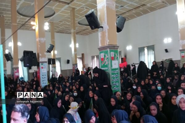 تجمع دانش‌آموزان شهرستان ساوه به‌مناسبت ۱۳ آبان