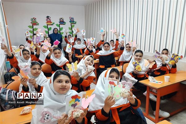 گرامیداشت روز دانش‌آموز در مدارس ملارد