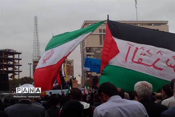 حضور پرشور و حماسی دانش‌آموزان و فرهنگیان استان خراسان رضوی در یوم الله ۱۳ آبان