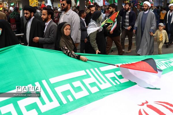 حضور پرشور و حماسی دانش‌آموزان و فرهنگیان استان خراسان رضوی در یوم الله ۱۳ آبان