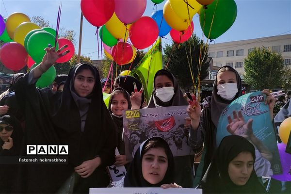 جشن روز دانش‌آموز در مدارس شهرستان آباده