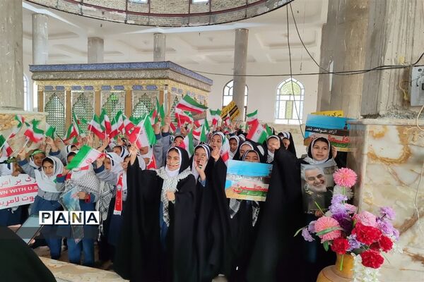 راهپیمایی ۱۳آبان در شهرستان ورزنه