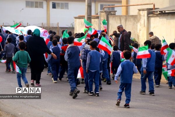 راهپیمایی ۱۳ آبان در سیمرغ